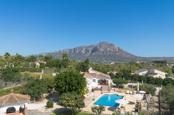 5 bed country houses - fincas in Javea