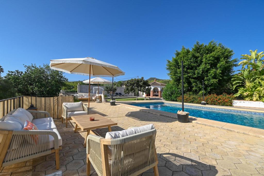 5 bed country houses - fincas in Javea