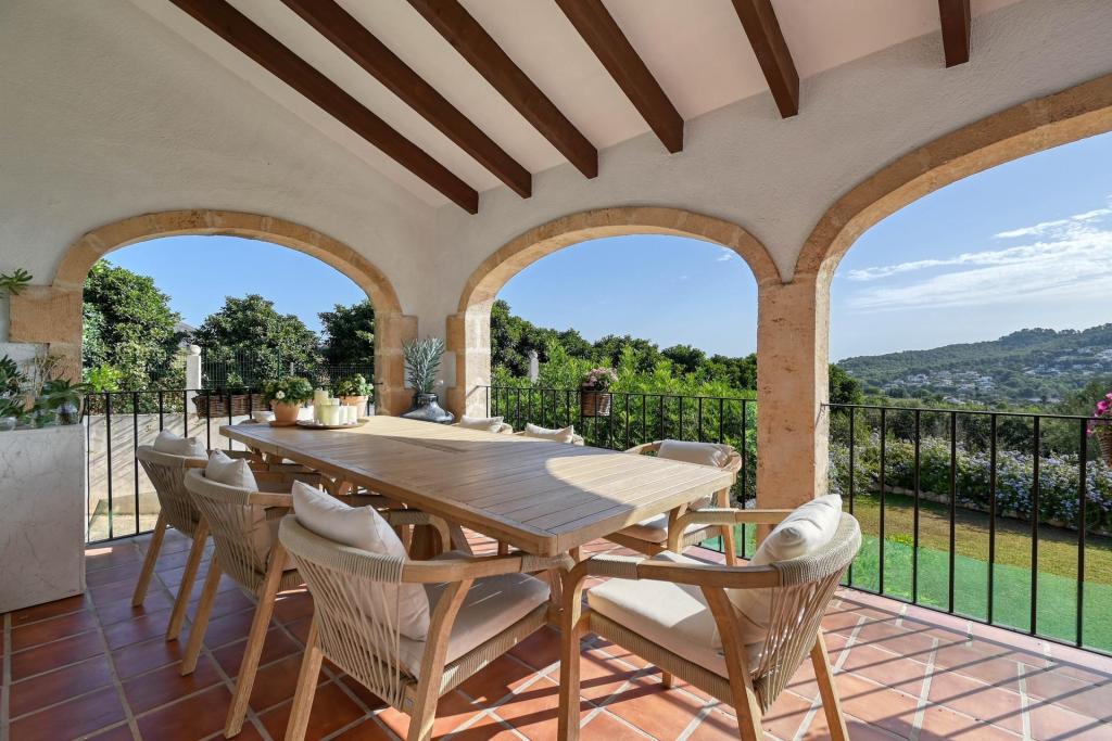 5 bed country houses - fincas in Javea