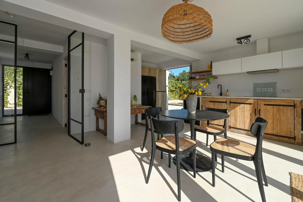5 bed country houses - fincas in Javea