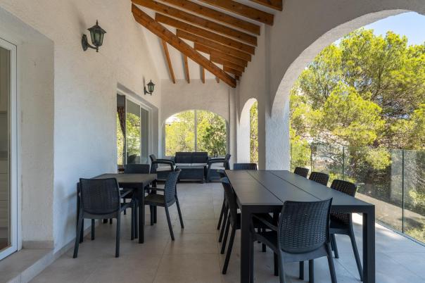 5 bed villa in Altea