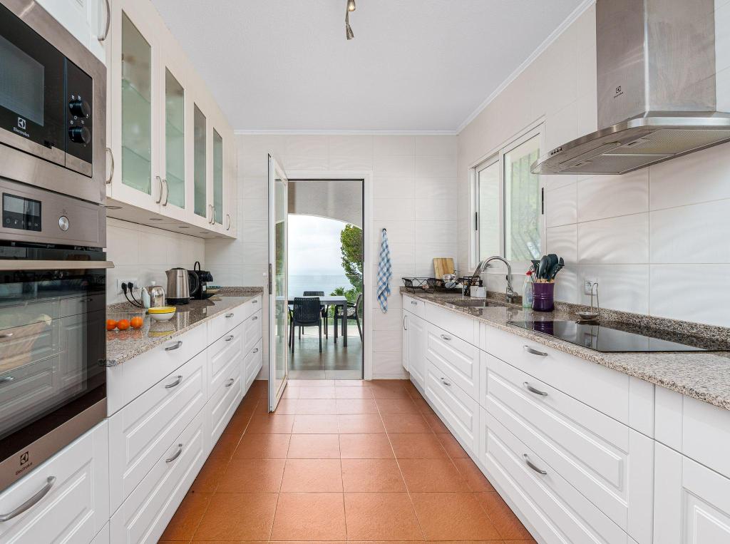 5 bed villa in Altea