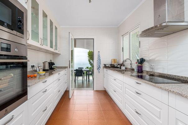 5 bed villa in Altea