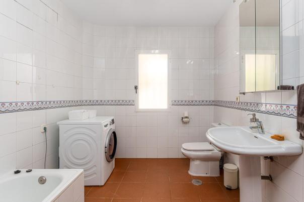 5 bed villa in Altea