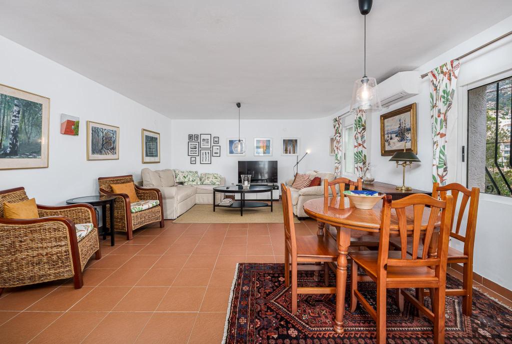 5 bed villa in Altea