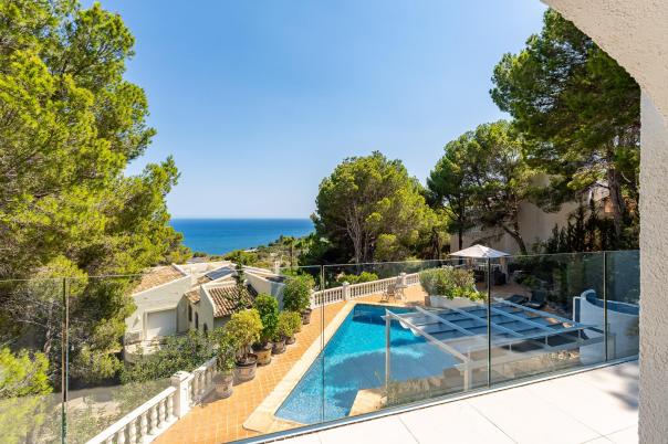 5 bed villa in Altea