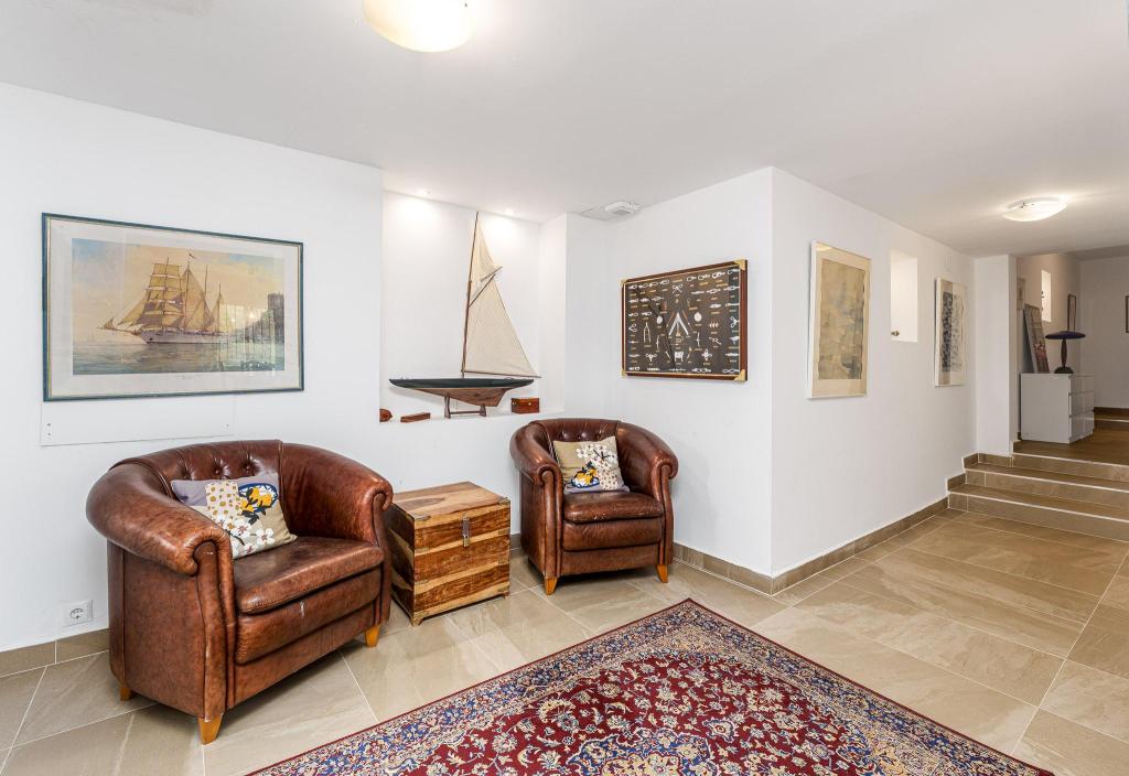 5 bed villa in Altea