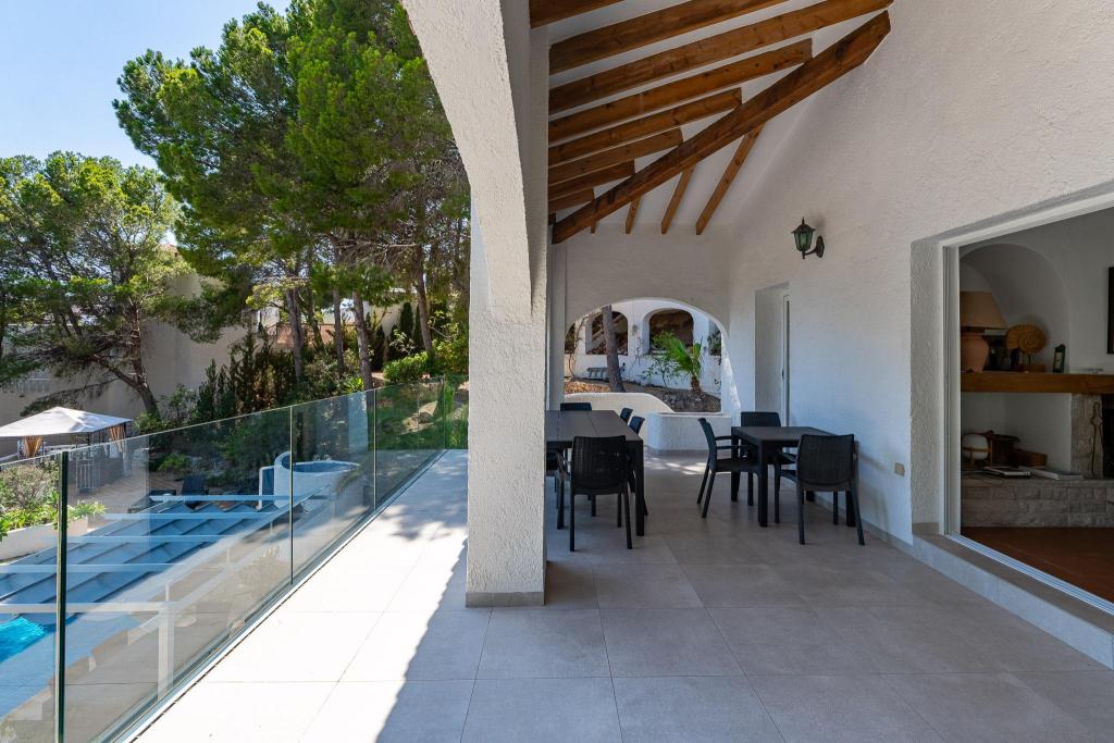 5 bed villa in Altea