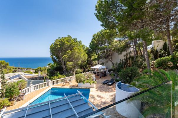 5 bed villa in Altea