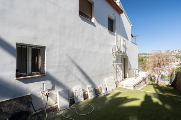 3 bed commercial_premises in Benissa