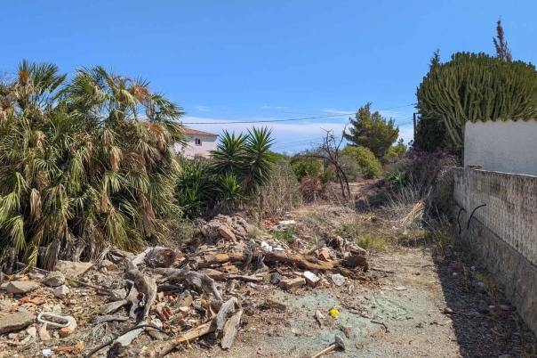 plot in Denia