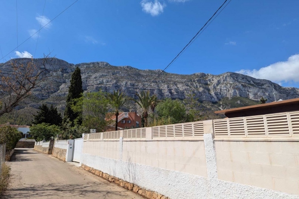 plot in Denia