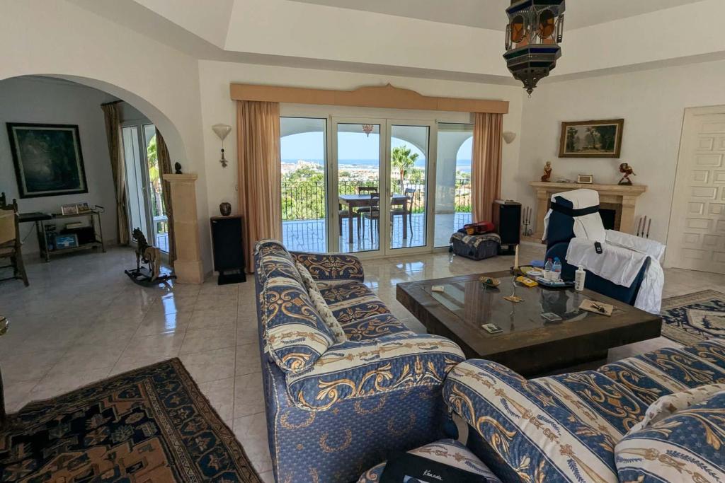 4 bed villa in Denia