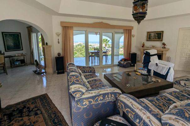 4 bed villa in Denia