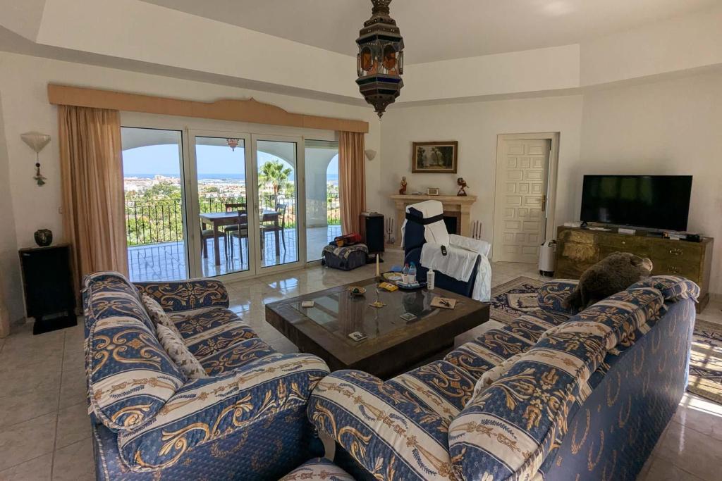 4 bed villa in Denia