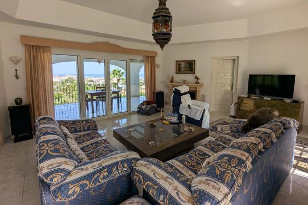 4 bed villa in Denia