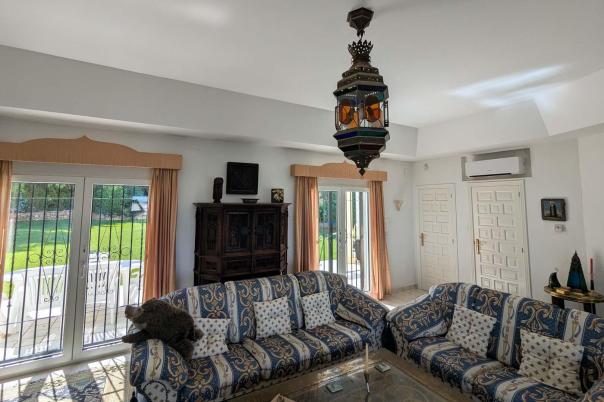 4 bed villa in Denia