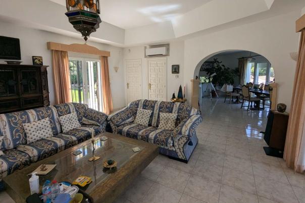 4 bed villa in Denia