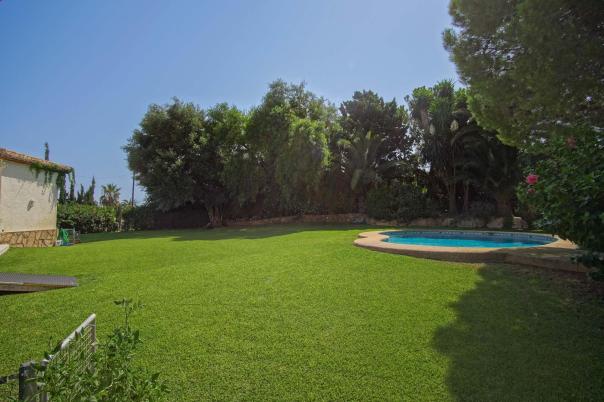 4 bed villa in Denia
