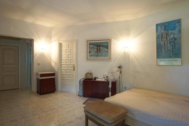 4 bed villa in Denia