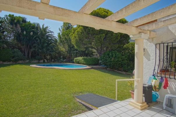 4 bed villa in Denia