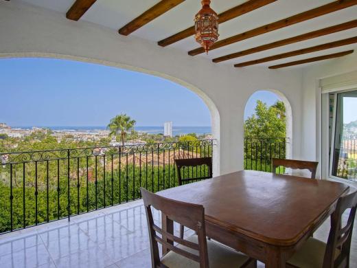 4 bed villa in Denia