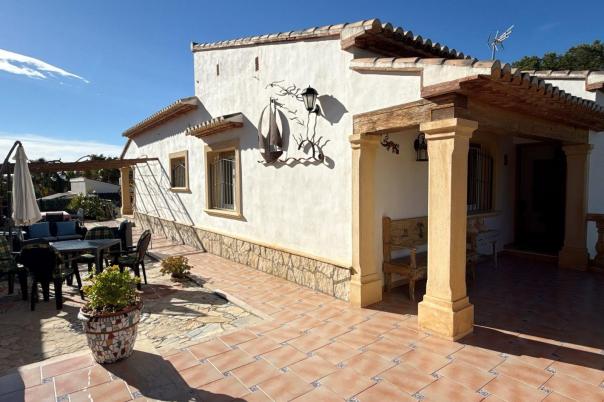 5 bed villa in Benissa