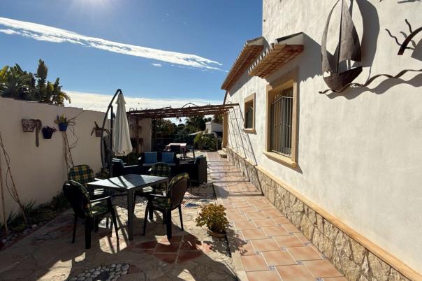 5 bed villa in Benissa