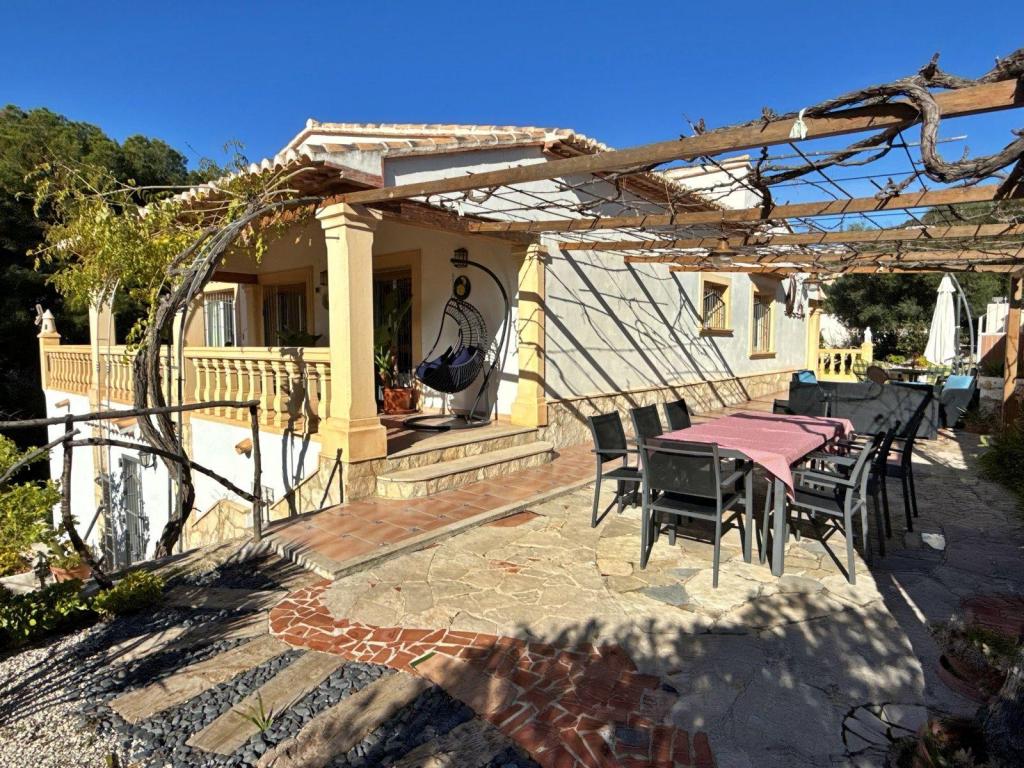 5 bed villa in Benissa