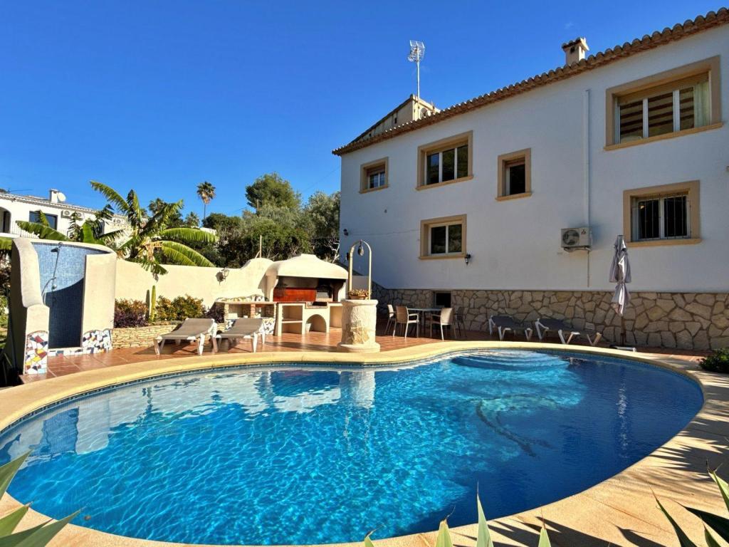 5 bed villa in Benissa