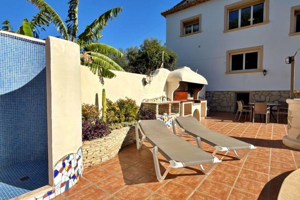 5 bed villa in Benissa