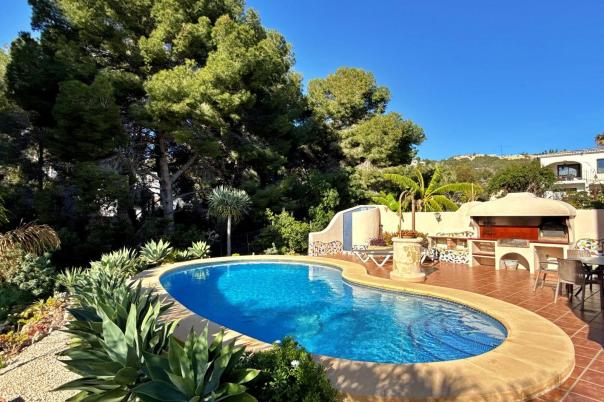 5 bed villa in Benissa