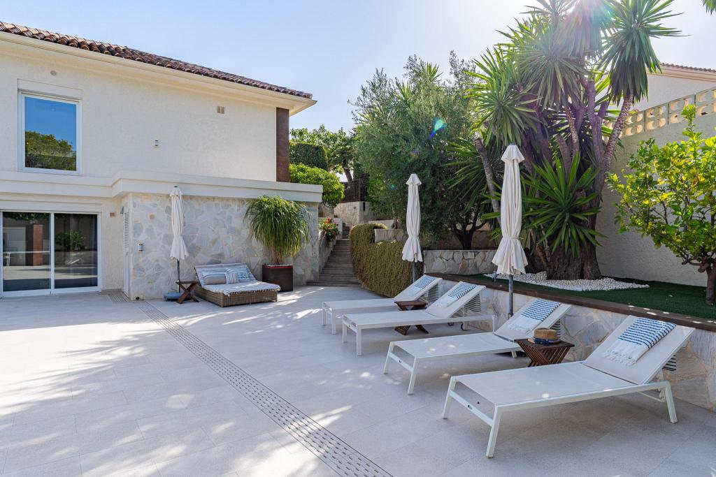 6 bed villa in La Nucía