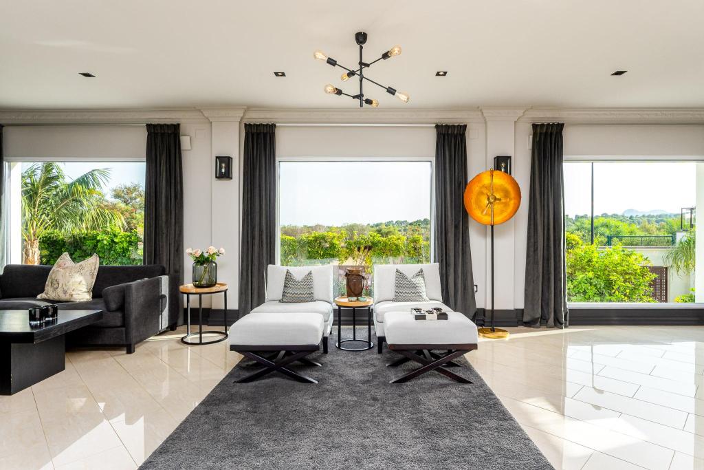 6 bed villa in La Nucía