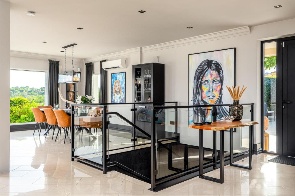 6 bed villa in La Nucía