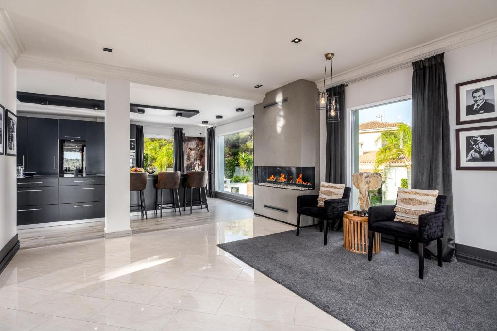 6 bed villa in La Nucía