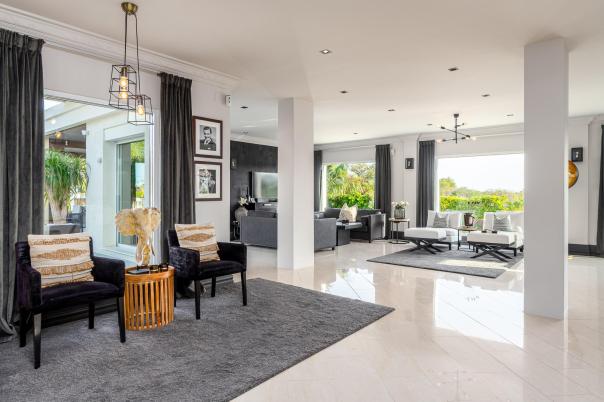 6 bed villa in La Nucía