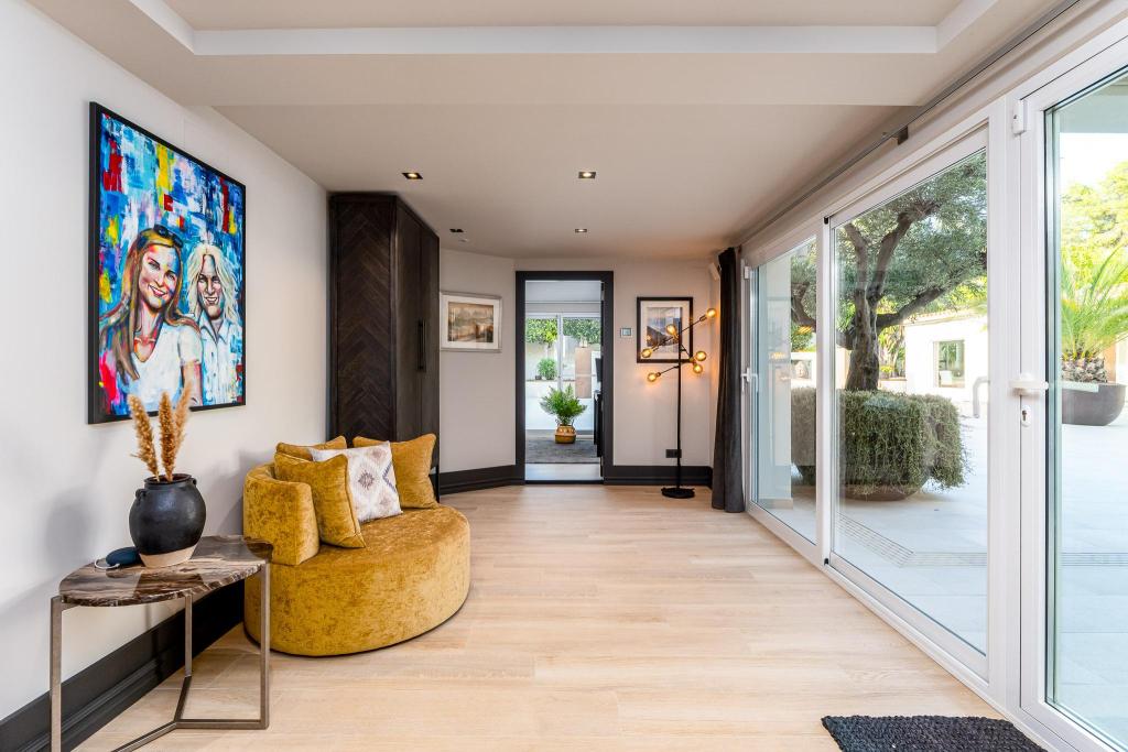 6 bed villa in La Nucía