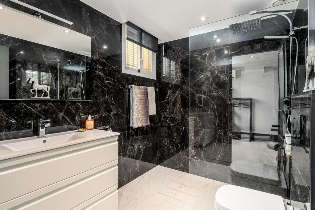 6 bed villa in La Nucía