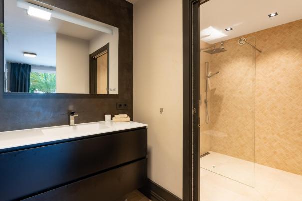 6 bed villa in La Nucía