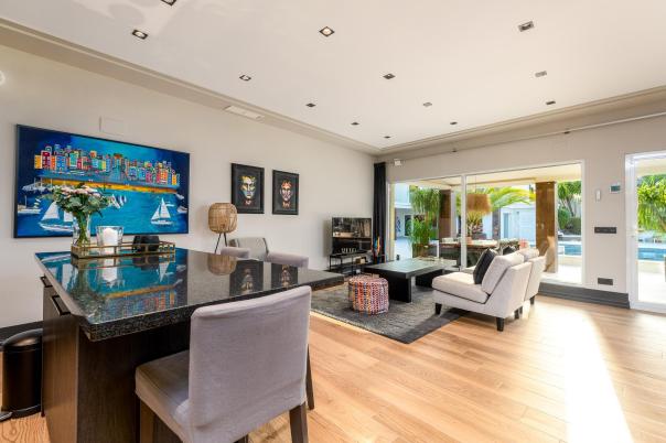 6 bed villa in La Nucía