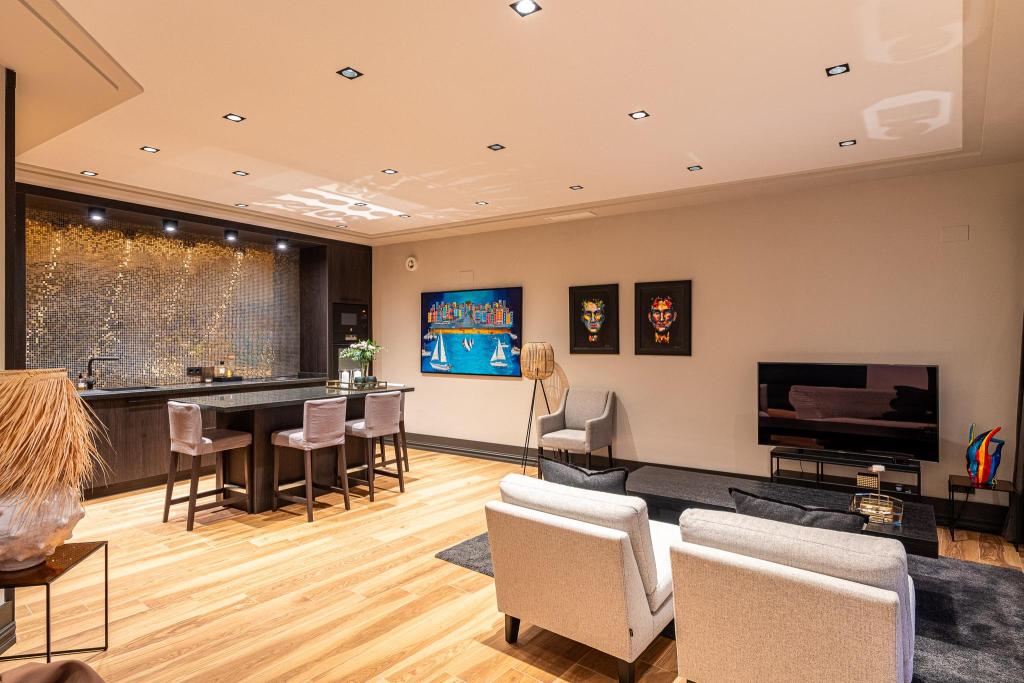 6 bed villa in La Nucía