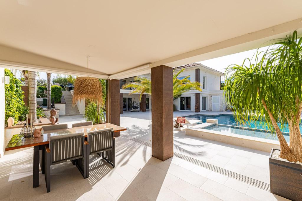 6 bed villa in La Nucía