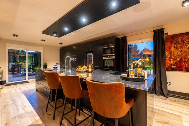 6 bed villa in La Nucía