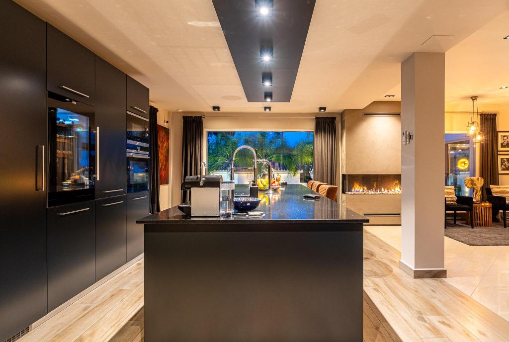 6 bed villa in La Nucía