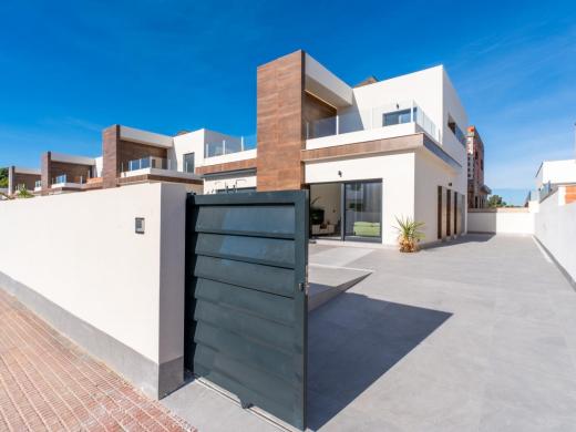 3 bed villa in Daya Nueva