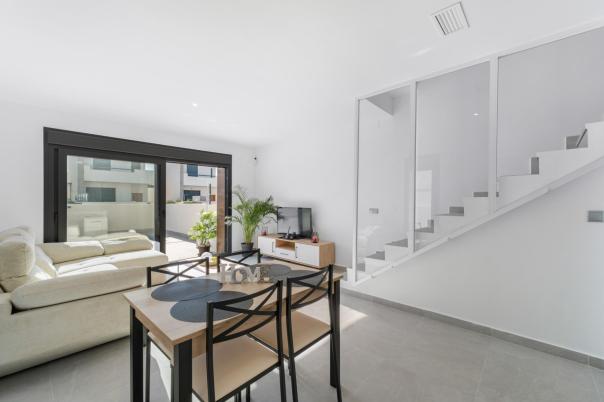 3 bed villa in Daya Nueva