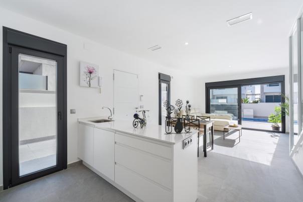 3 bed villa in Daya Nueva
