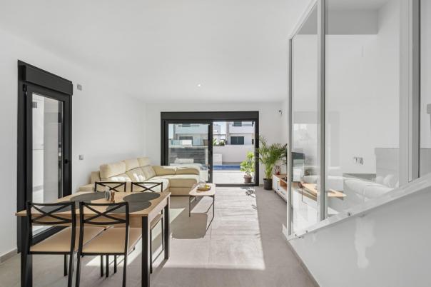 3 bed villa in Daya Nueva