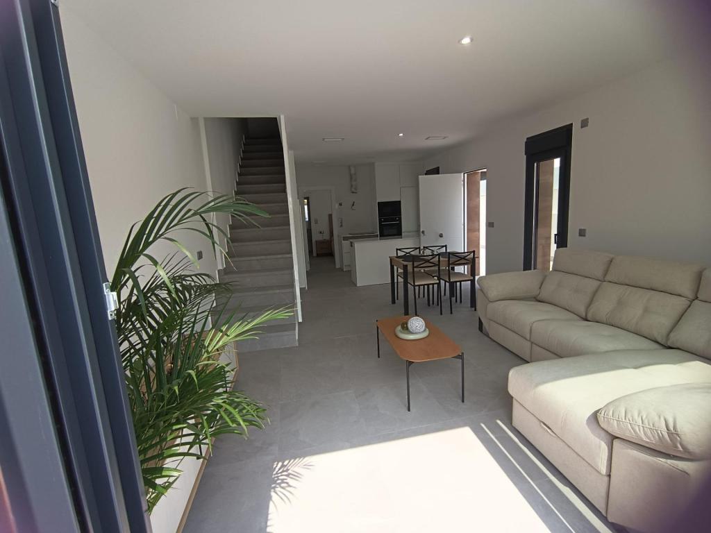 3 bed villa in Daya Nueva